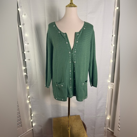 Green Cardigan with Star Embellishments - Picture 10 of 10